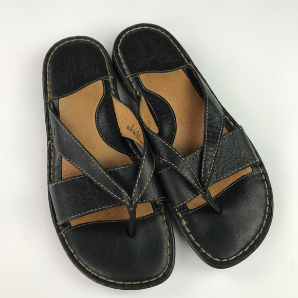 Born Shoes - Born Black Leather slip on sandal Size 9